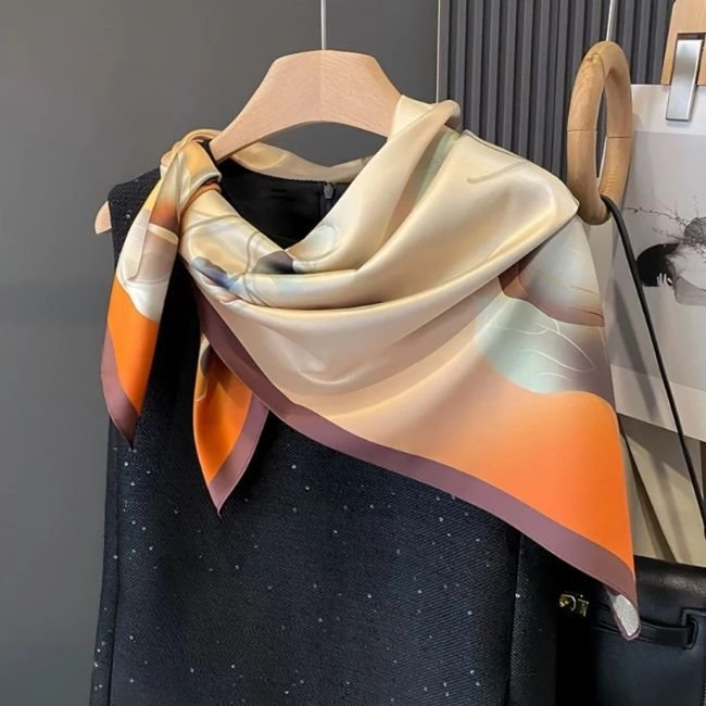 Khăn lụa vuông 2 mặt HUMI cao cấp phong cách sang trọng nền đen trắng